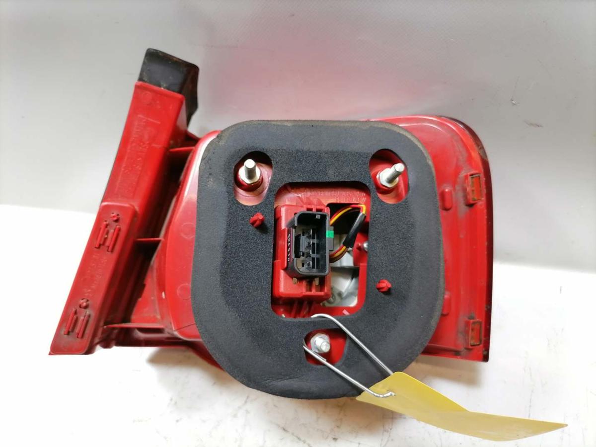 VW Passat 3C B6 original R&uuml;cklicht R&uuml;ckleuchte Schlussleuchte links au&szlig;en Limousine Bj.2006